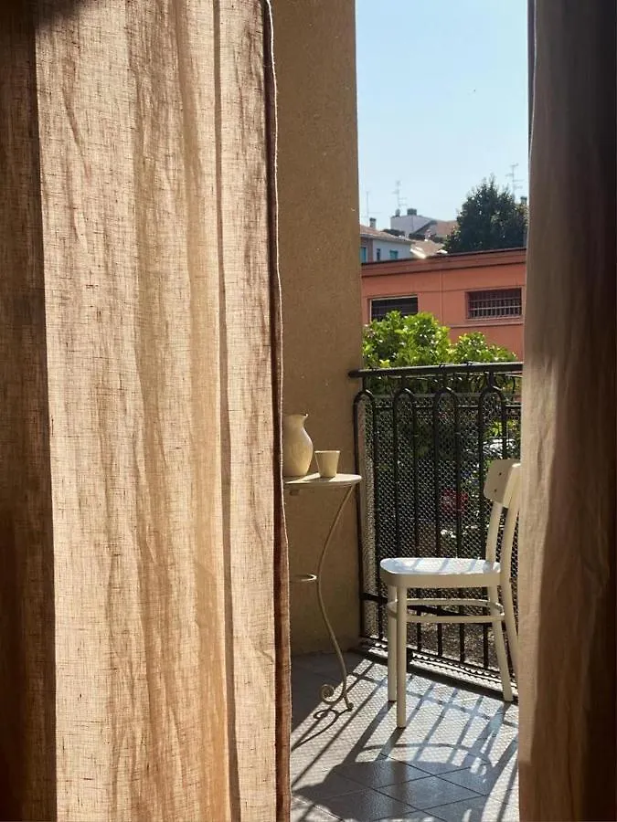 Milano Power Apartment 0*, Milan